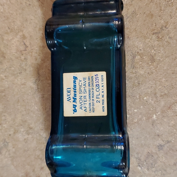 Blue vintage Avon 64 mustang. - Picture 3 of 4